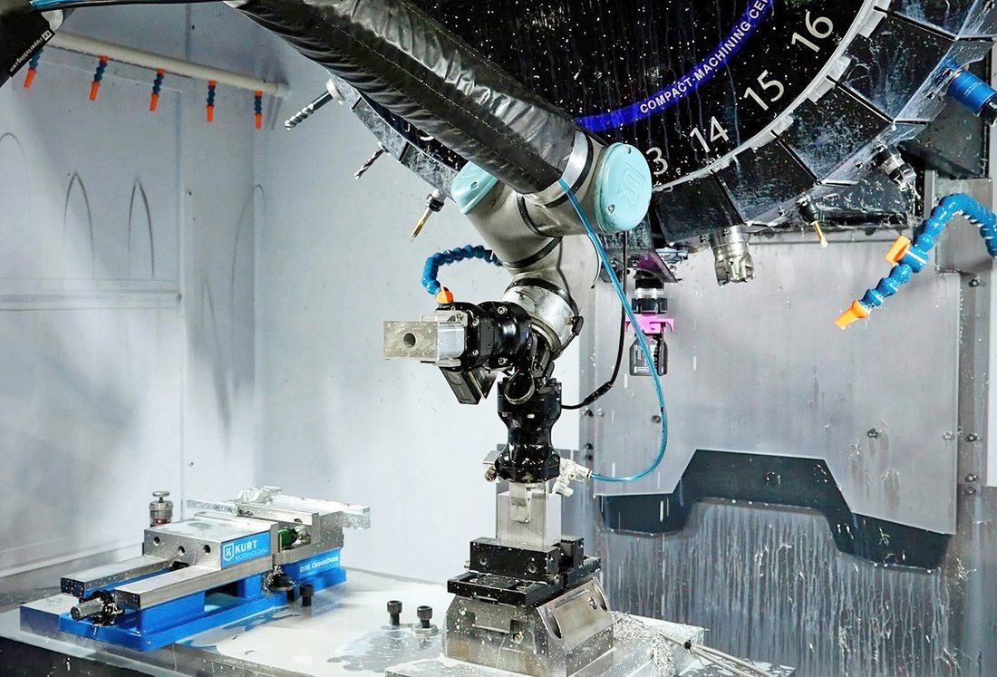 Automated machining cell running an unattended production shift